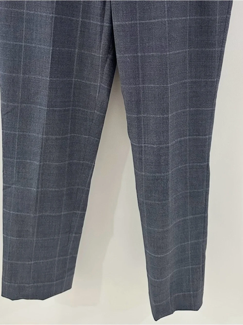Banana Republic Men’s Slim Fit Dress Pants // Gray Plaid // 33 X 34